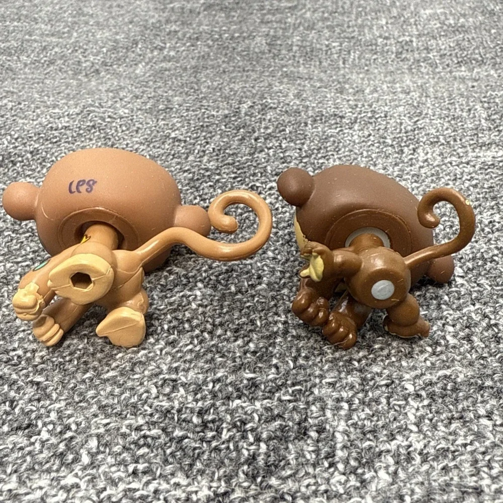 Littlest Pet Shop LPS #501 Monkey 2006 & #946 Monkey 2007 Hasbro‎